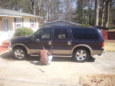 2000 Ford Excursion photo