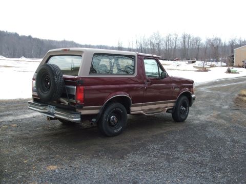 1996 Ford Bronco photo