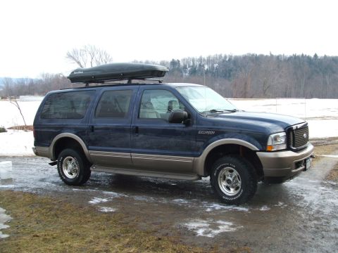 2004 Ford Excursion photo