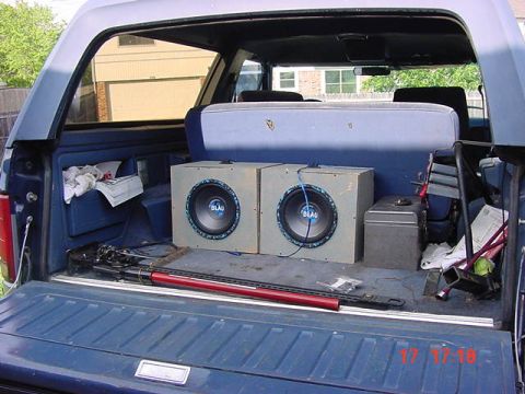 1986 Ford Bronco - what a mess