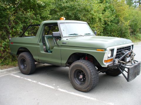 1978 Ford Bronco - This 1978 Ford Bronco is shown with its doors removed and a custom front bumper.