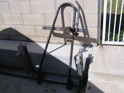 1989 Ford Bronco - '80 - ' 86 spare tire carrier complete