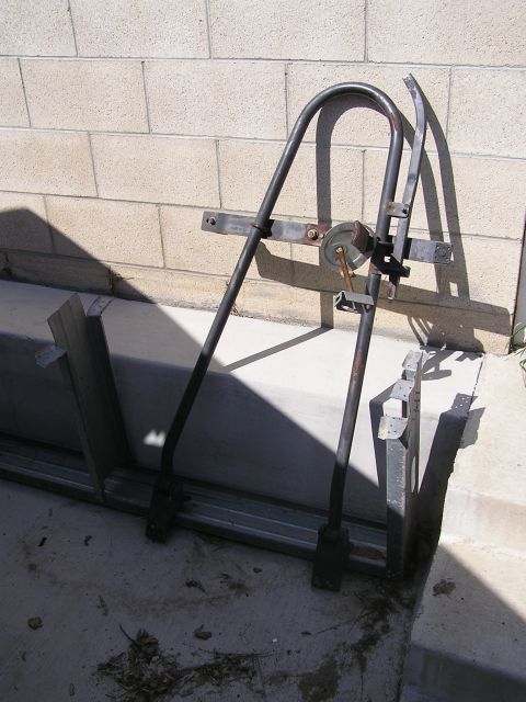 1989 Ford Bronco - '80 - ' 86 spare tire carrier complete 2