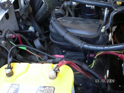 1996 Ford Bronco - Now I can run my HID's, stereo, heater, and everything works great. Well at least after I threw the POS yellow top away and bought a Walmar…