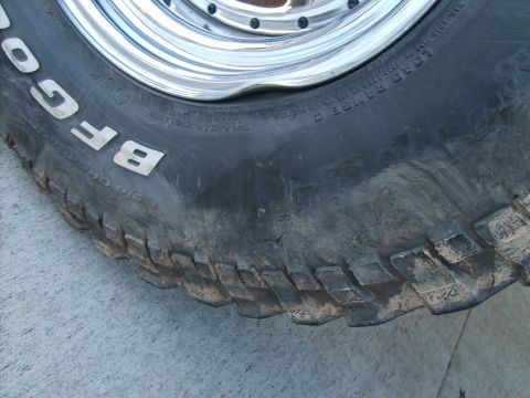 1989 Ford Bronco - first trail damage