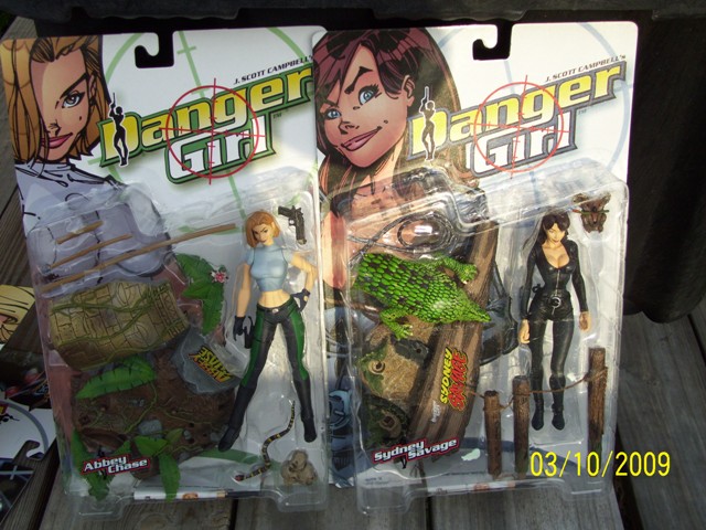 Danger Girl action figures Abbey Chase and Sydney Savage in packaging