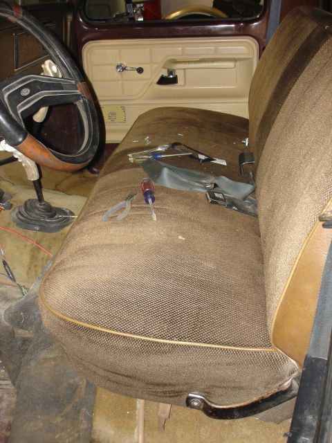 1979 Ford F-250 - Interior view of a 1979 Ford F-250, with tools on the seat.