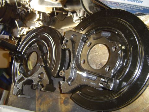 1989 Ford Bronco - Backing plates / caliper mounts