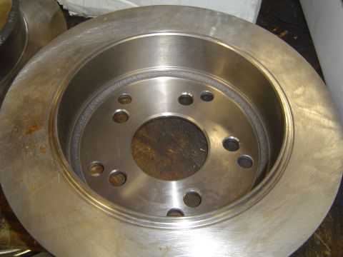1989 Ford Bronco - Inside of the rotor...where the ebrake touches
