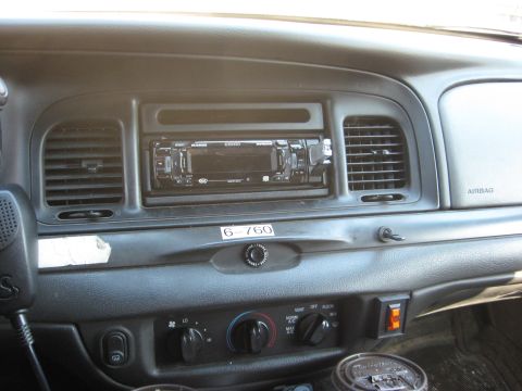 2003 Ford Crown Victoria - dash with new deck
