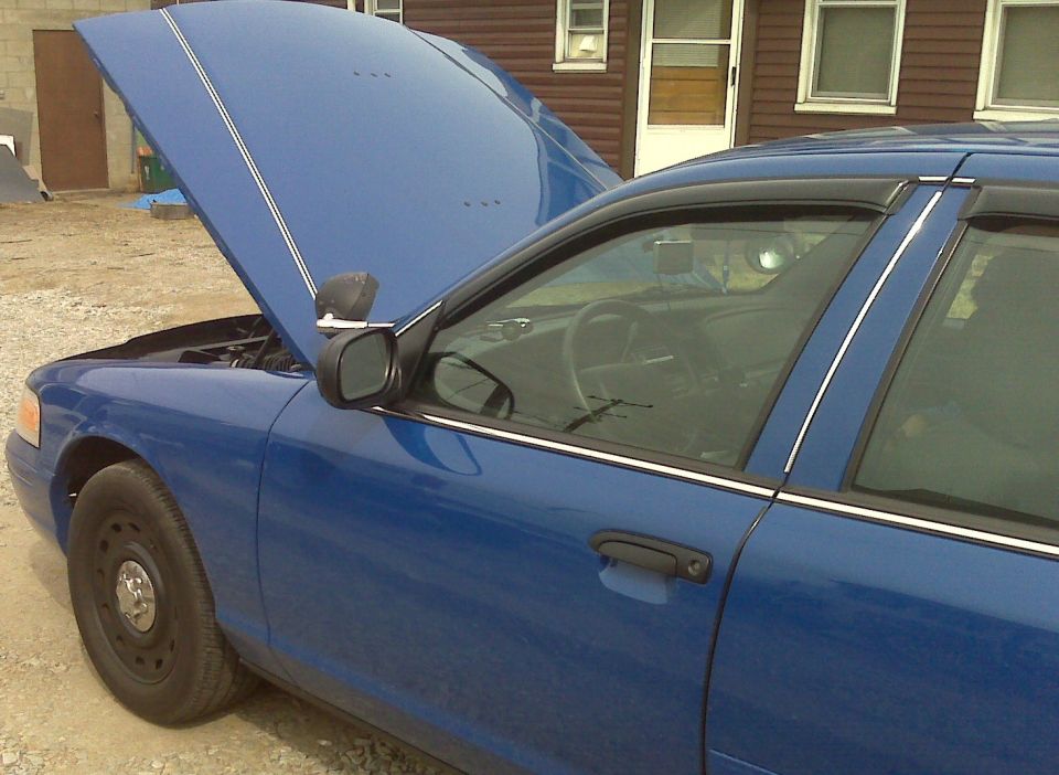 2005 Ford Crown Victoria “Police Interceptor”
