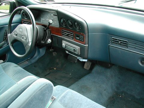 1988 Ford Taurus photo
