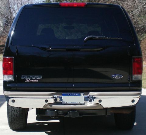 2002 Ford Excursion photo