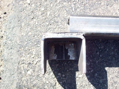 1989 Ford F-150 - end of crossmember