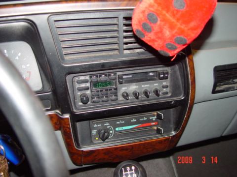 1989 Ford Ranger - Dashboard Radio Area