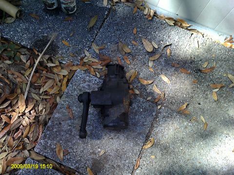 1992 Ford Bronco - steering box, might need seals