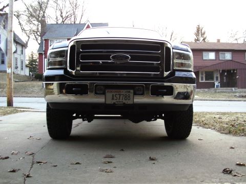2005 Ford F-250 - This Ford F-250 has a chrome grille and front bumper, with a Wisconsin license plate.