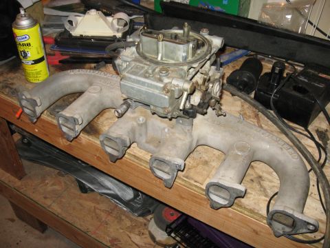 1981 Ford Bronco - Setting on the Holley 390. No point in bolting it down yet. That's the last step.