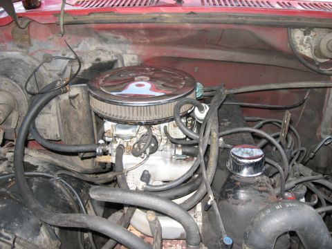 1981 Ford Bronco - Everything's in place, the lines are hooked up, and it's ready to go!