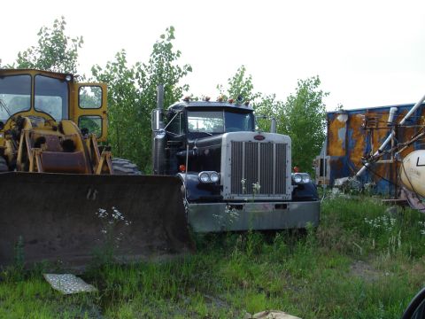 1982 Peterbilt 359 “ECB2”