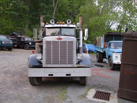 1970 Peterbilt 359 photo