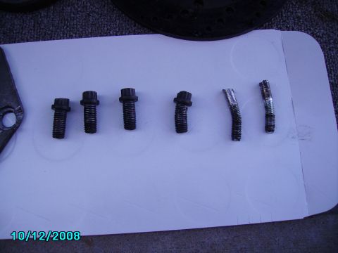 1978 Ford Bronco - Something wrong with the bolts on the right......