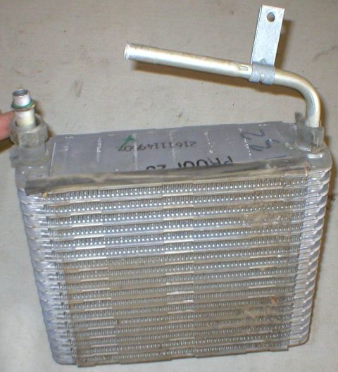 1983 Ford Bronco - SOLD A/C evaporator for spring-lock coupling. Not for applications with flare-nut connection to condenser line. Perfect condition.