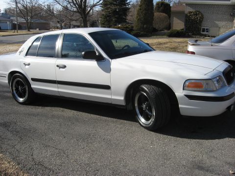 2003 Ford Crown Victoria