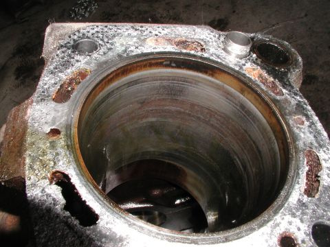 1992 Ford Taurus - Cyl wall corrosion??!