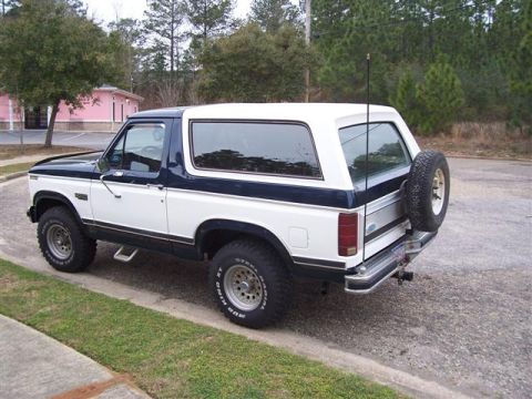 1984 Ford Bronco photo