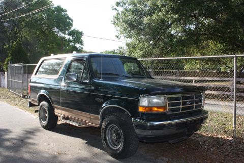 1995 Ford Bronco photo