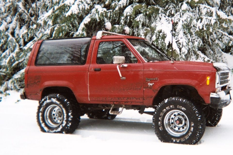 1988 Ford Bronco II “Lil' Red”