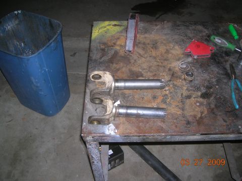 1985 Ford Bronco - both broken yukon stub shafts