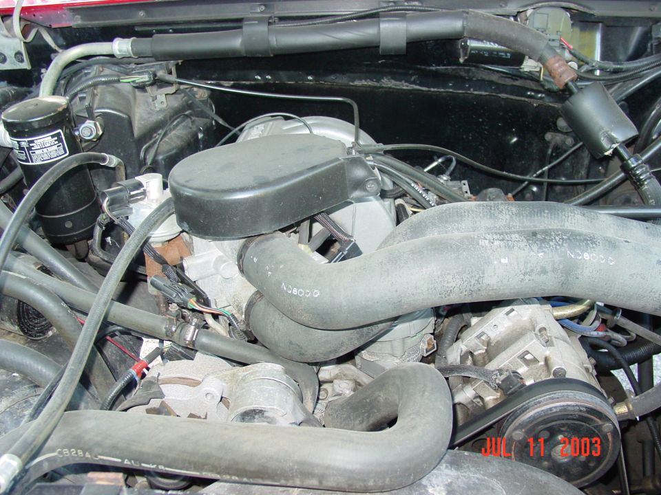 302 EFI 5.0 Ford Engine equipped with Cold-Air Intake and K&N Filtercharger System
