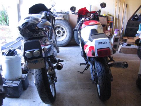 1992 Yamaha FZR600 photo