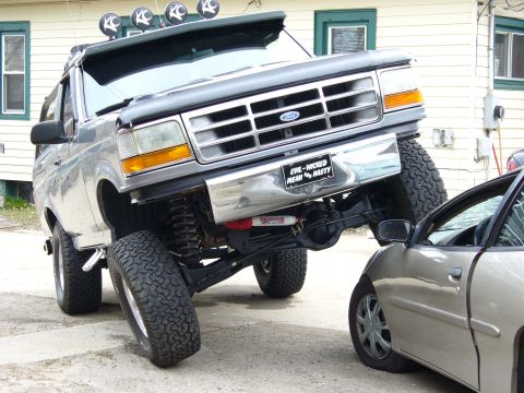 1994 Ford Bronco - Chevy crusher