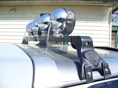 1994 Ford Bronco - New Carr Roto light bar