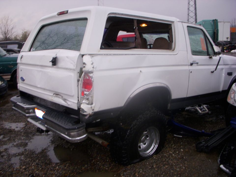 1995 Ford Bronco “XL”