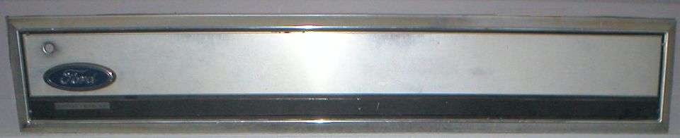 SOLD Tailgate trim panel for 84-86 EFI Bronco

For a writeup on installation & alignment, read this: 
http://www.fourdoorbronco.com/board/showthread.php?t=5224
