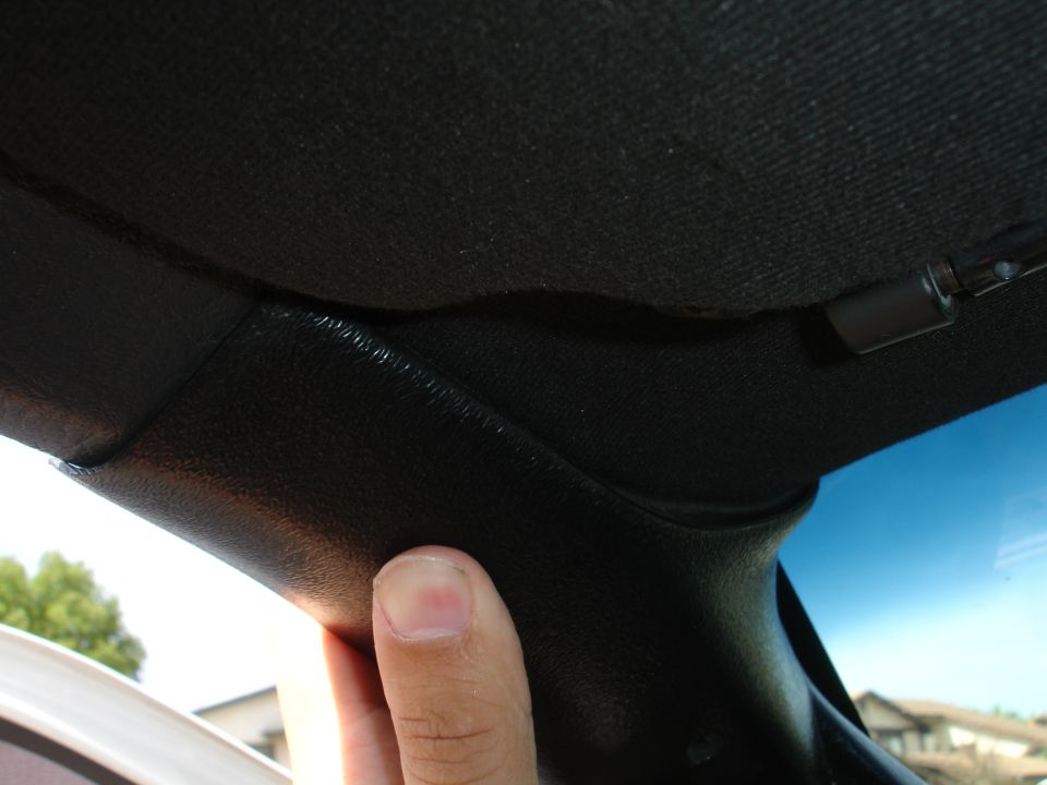 Interior pillar trim and headliner in a vehicle