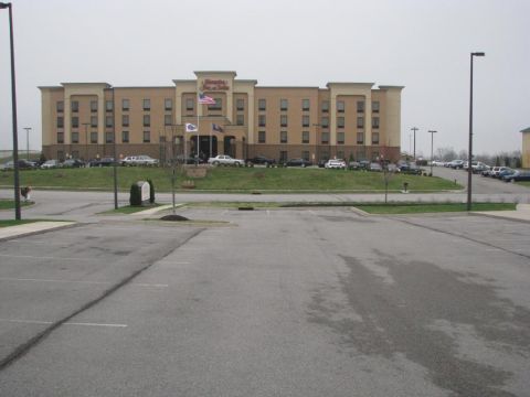 2003 Mercury Marauder - Picture courtesy of MM.net member JustBob. Representing at the hotel.