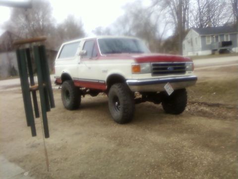 1991 Ford Bronco photo