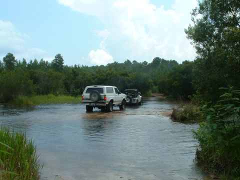 1995 Ford Bronco - jeremy and roy thru deep end of water
