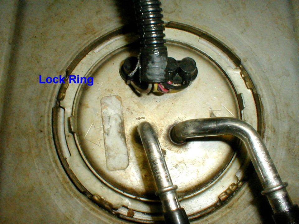 Lock Ring
Cleaning also makes it much easier to turn the ring.