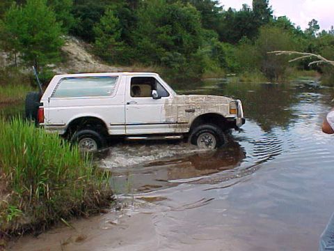 1995 Ford Bronco - Jeremy playing in one of the numerous water holes