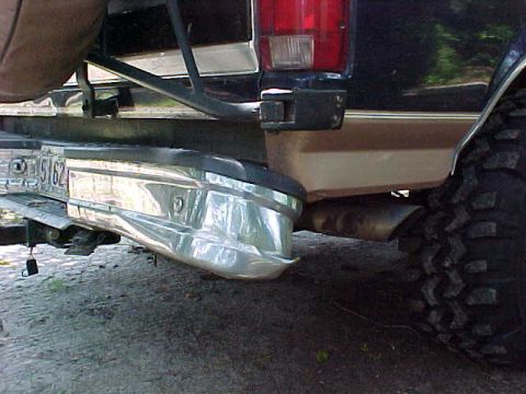 1995 Ford Bronco - My rear bumper after the stump trail
