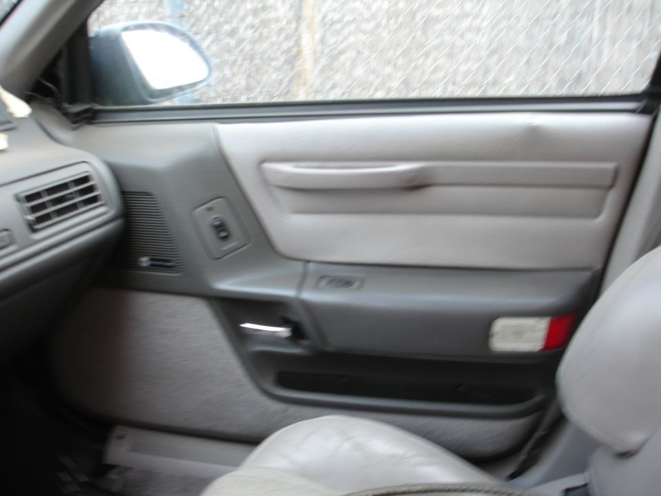 1989 Ford Taurus interior door panel