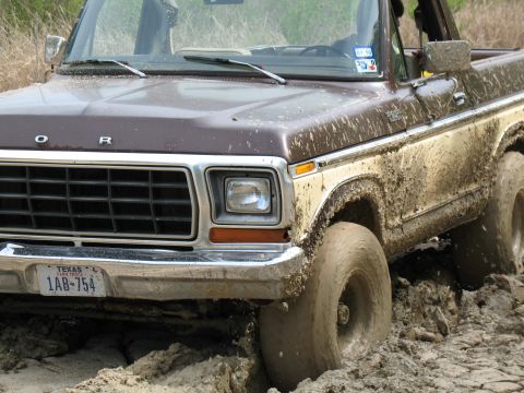 1979 Ford Bronco - backing out