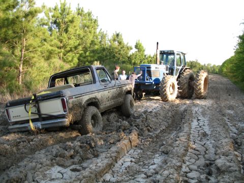 1979 Ford Bronco - digging and come-alonging is for suckers!