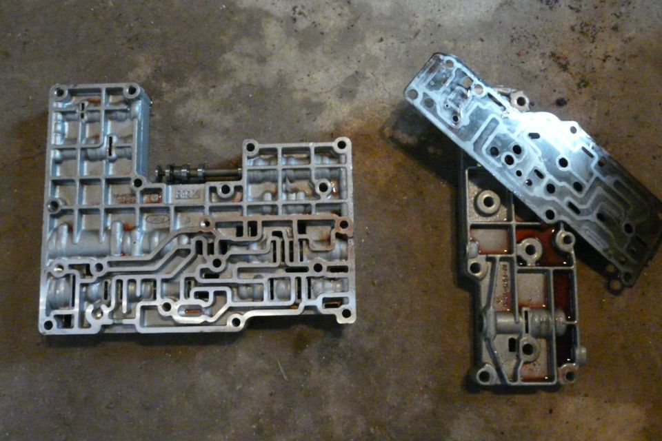 The valve bodies.